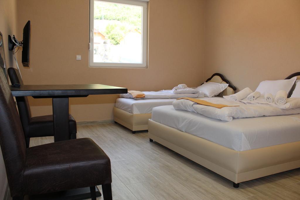 Guesthouse Eko Piva Plužine Εξωτερικό φωτογραφία