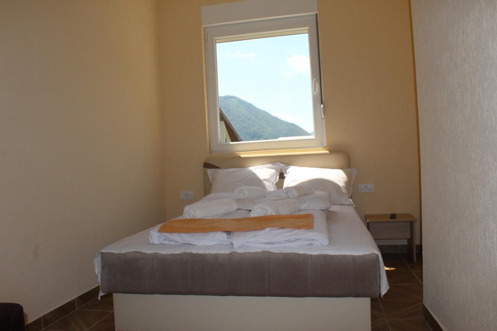 Guesthouse Eko Piva Plužine Εξωτερικό φωτογραφία